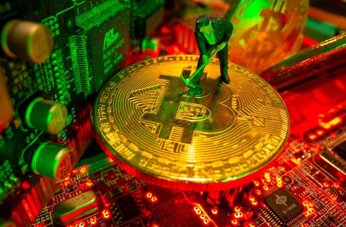 Bitcoin Madencileri, Artan Maliyetler ve Azalan Ödüllerle Karşı Karşıya