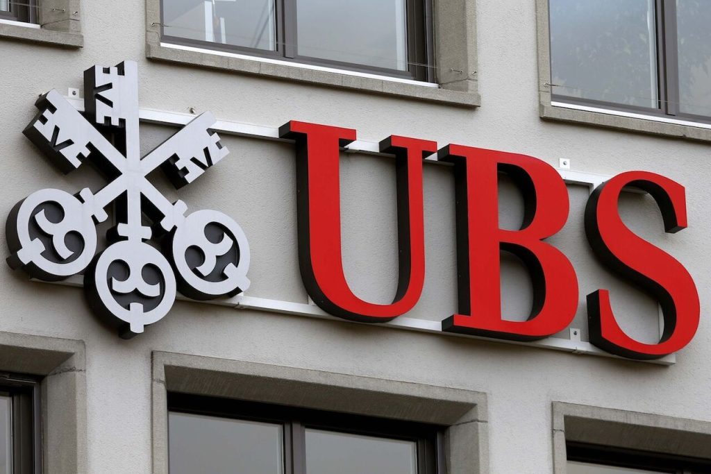 UBS Blockchain adımı