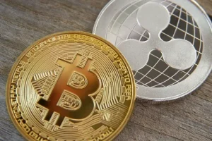 XRP Yeşilde Kalan Tek Kripto Bitcoin Boğaları Kenarda